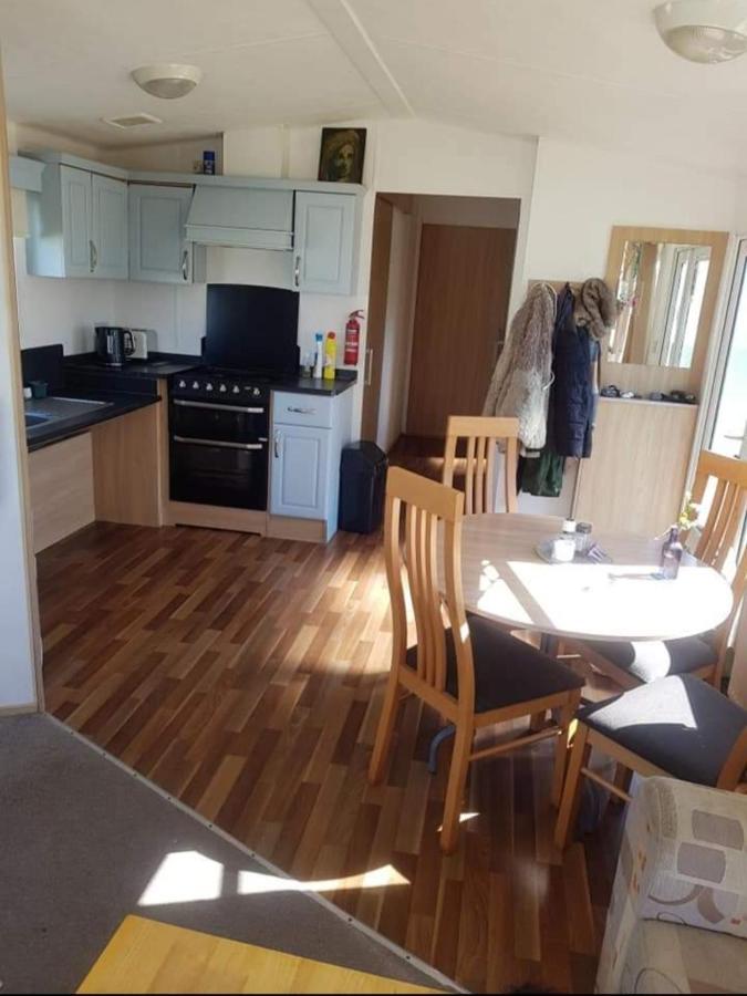 Private Caravan Situated At Parkdean Holiday Resort St Margaret'S At Cliffe Number 18 Экстерьер фото