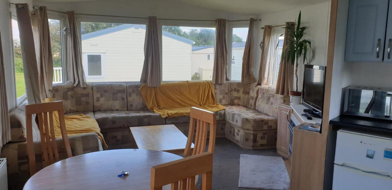 Private Caravan Situated At Parkdean Holiday Resort St Margaret'S At Cliffe Number 18 Экстерьер фото