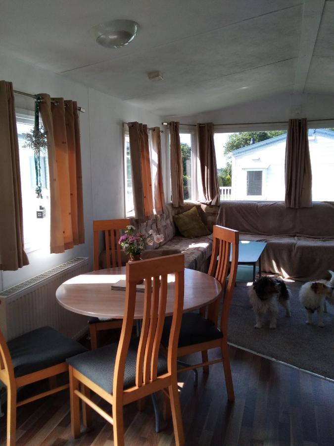 Private Caravan Situated At Parkdean Holiday Resort St Margaret'S At Cliffe Number 18 Экстерьер фото