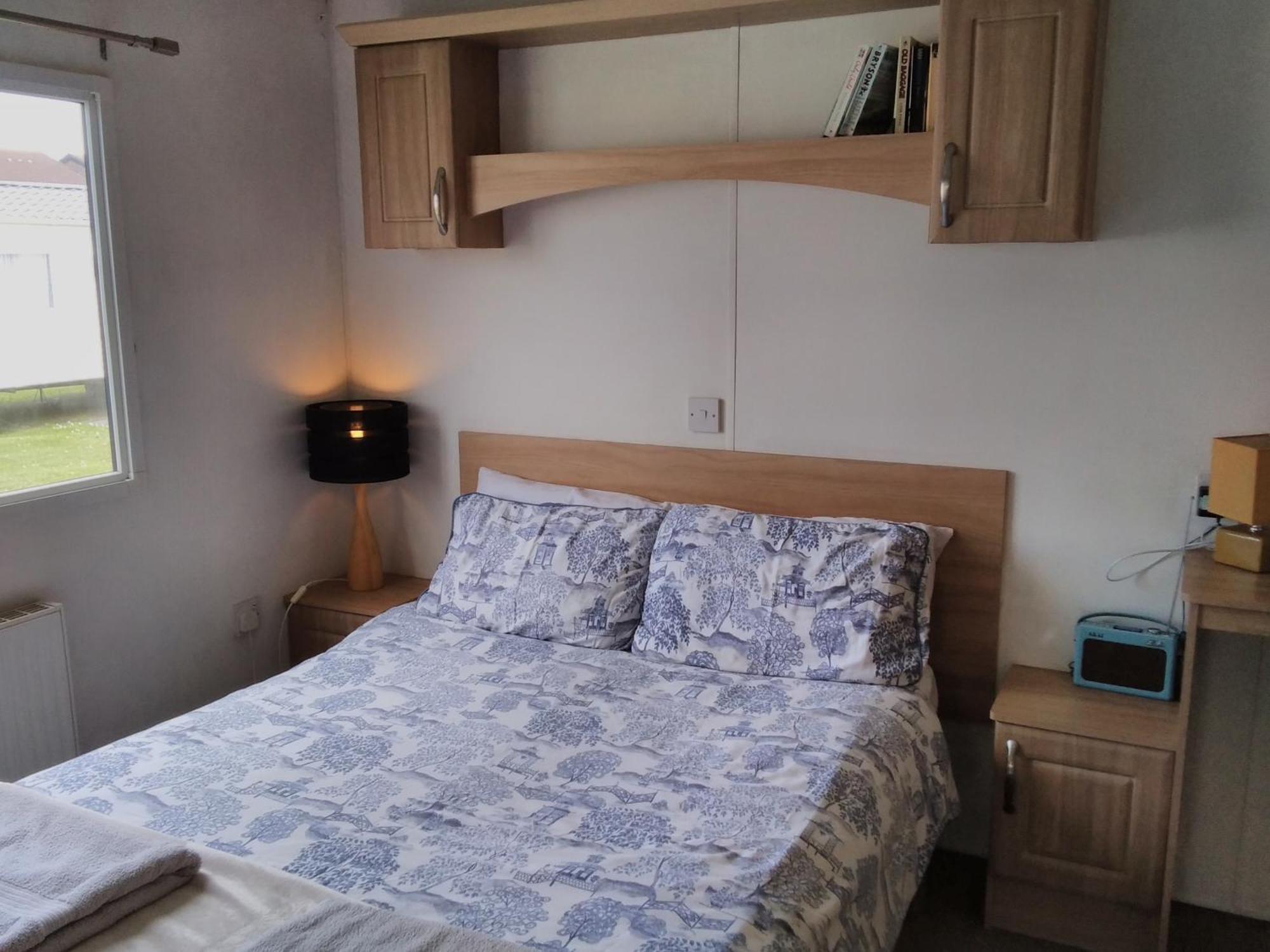 Private Caravan Situated At Parkdean Holiday Resort St Margaret'S At Cliffe Number 18 Экстерьер фото