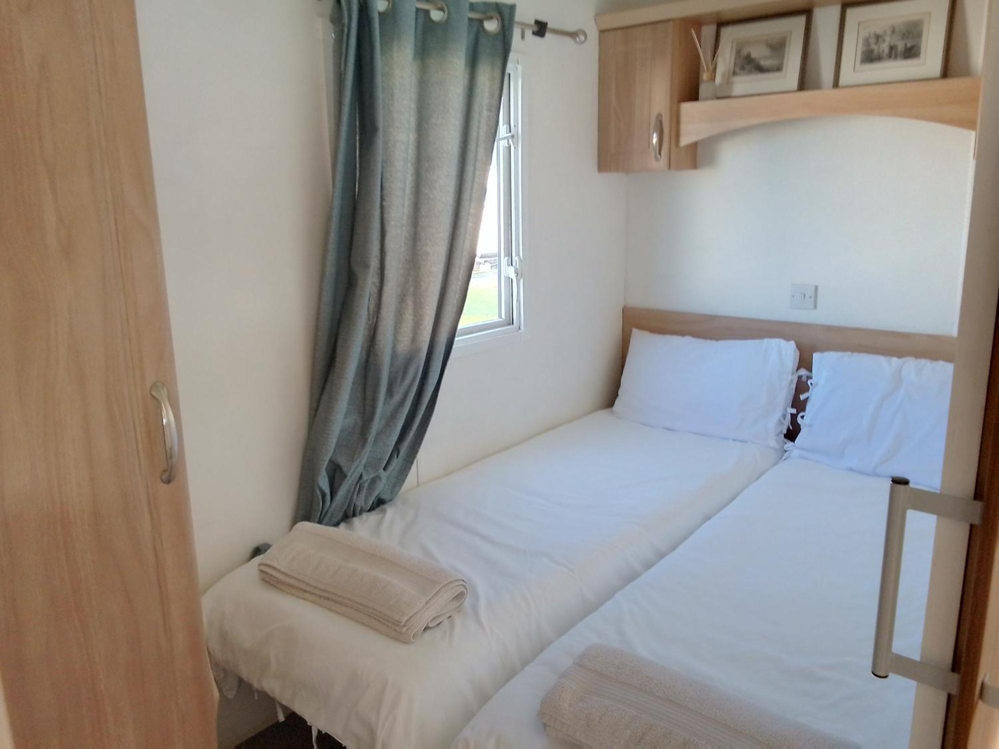 Private Caravan Situated At Parkdean Holiday Resort St Margaret'S At Cliffe Number 18 Экстерьер фото